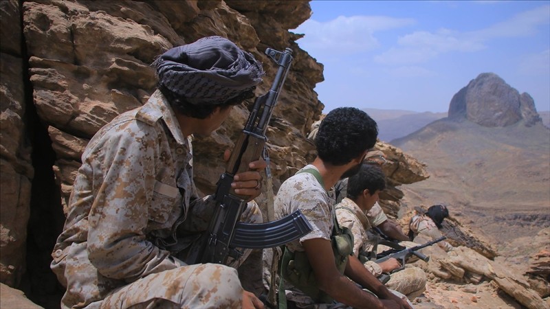 الجيش الوطني يلقي القبض على قائد المليشيات الحوثية في جبهة الكدحة
