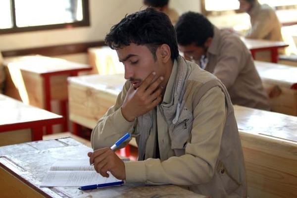   4.5 طفل يمني معرضون للحرمان من التعليم في العام الدراسي الجديد