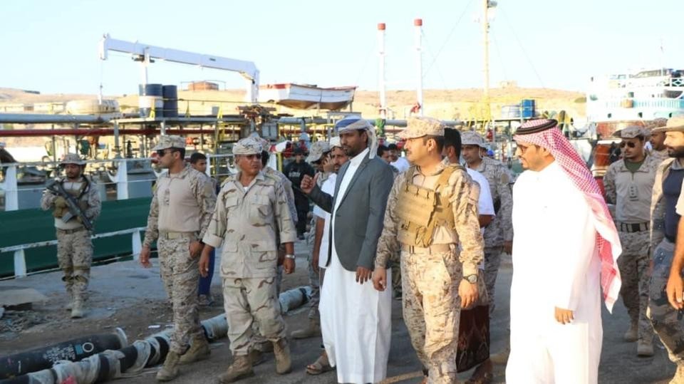 وصول 2100طن من المشتقات النفطية السعودية إلى محافظة المهرة