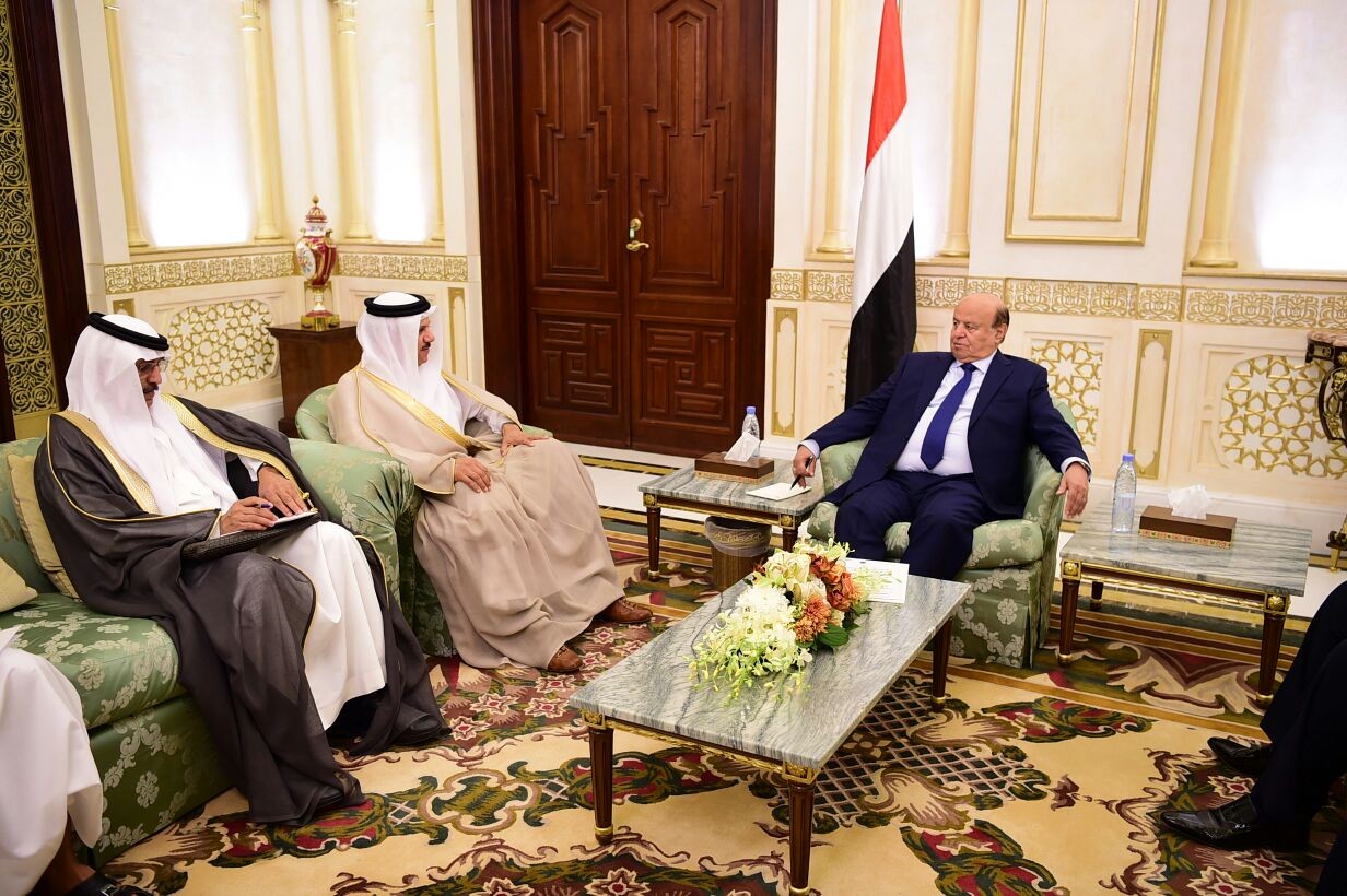الرئيس هادي :  تحقيق الثقة في مشارات الكويت تعتمد على تنفيذ القرار 2216