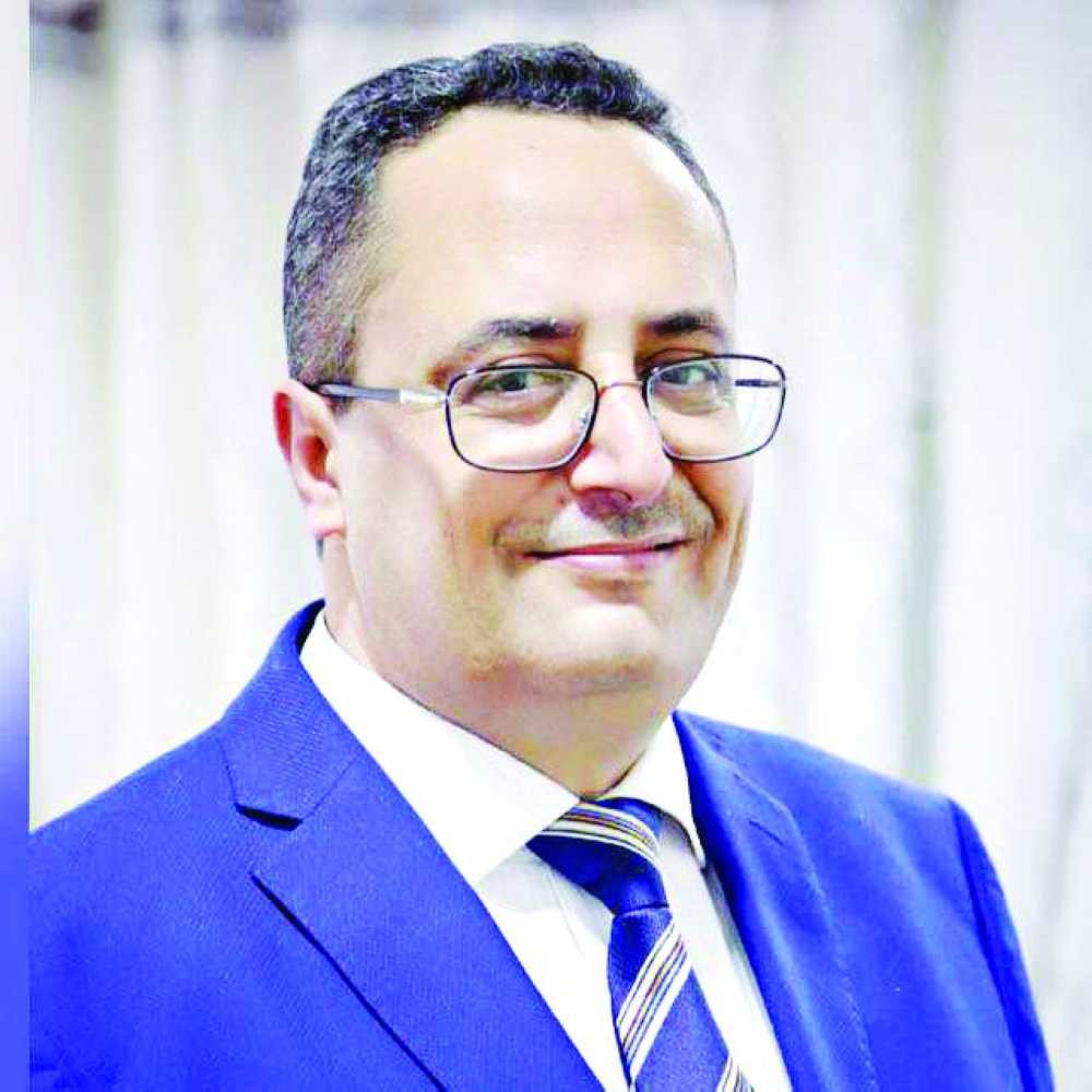 وزير الدولة يؤكد عودة الحياة إلى العاصمة المؤقتة عدن