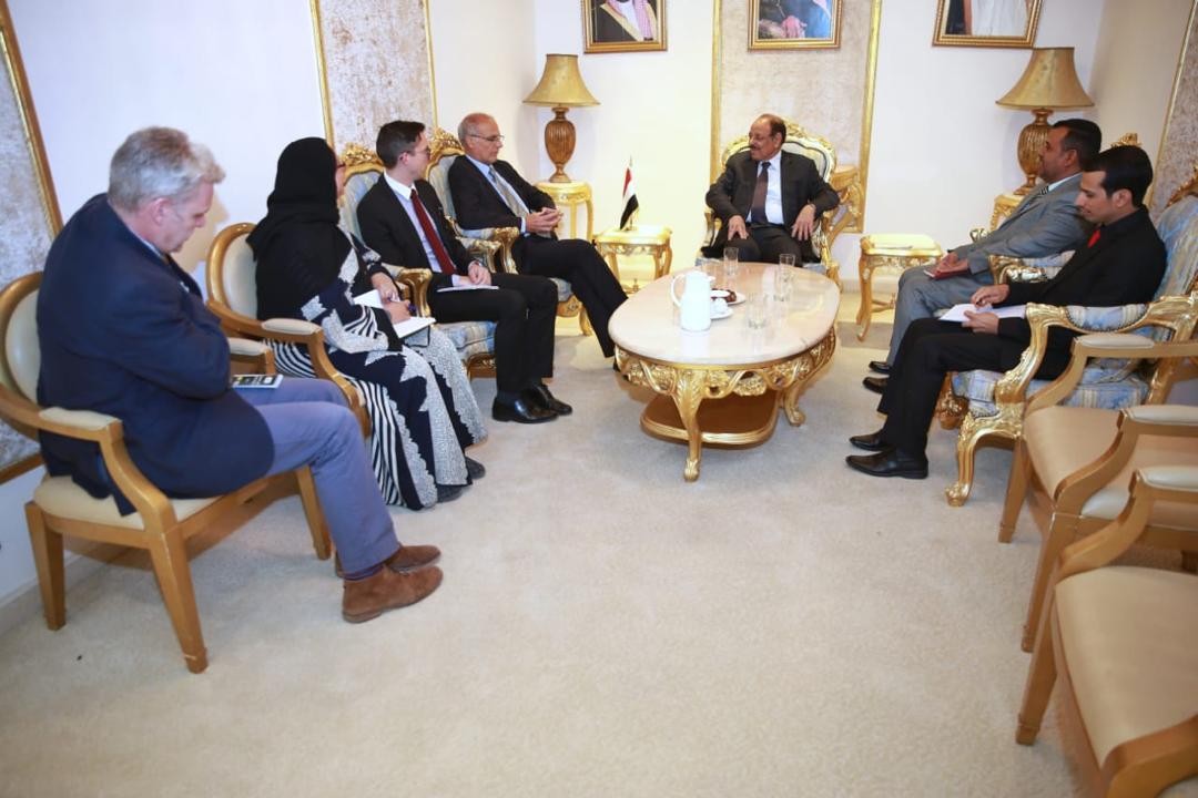 الفريق الأحمر يؤكد على ضرورة أن يتخذ المجتمع الدولي إجراءات عاجلة للضغط على الحوثيين 