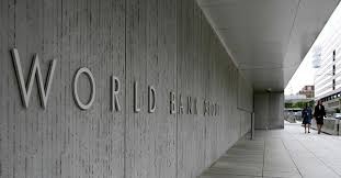 البنك الدولي يتقدم بملايين الدولارات لليمن لحل مشاكل المجاري والمخلفات