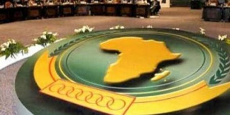 الاتحاد الإفريقي يعلّق عضوية السودان حتى نقل السلطة لحكومة مدنية منتخبة