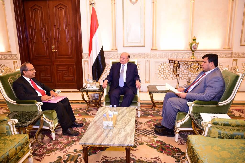 الرئيس هادي يخول باسلامة لتمثيل اليمن في مؤتمر استانا