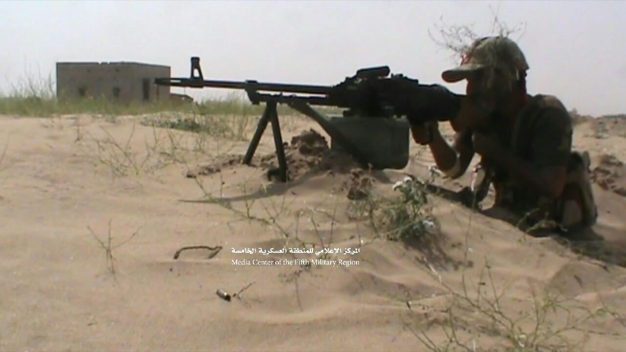 الجيش يلقي القبض على عناصر حوثيين في محافظة حجة 