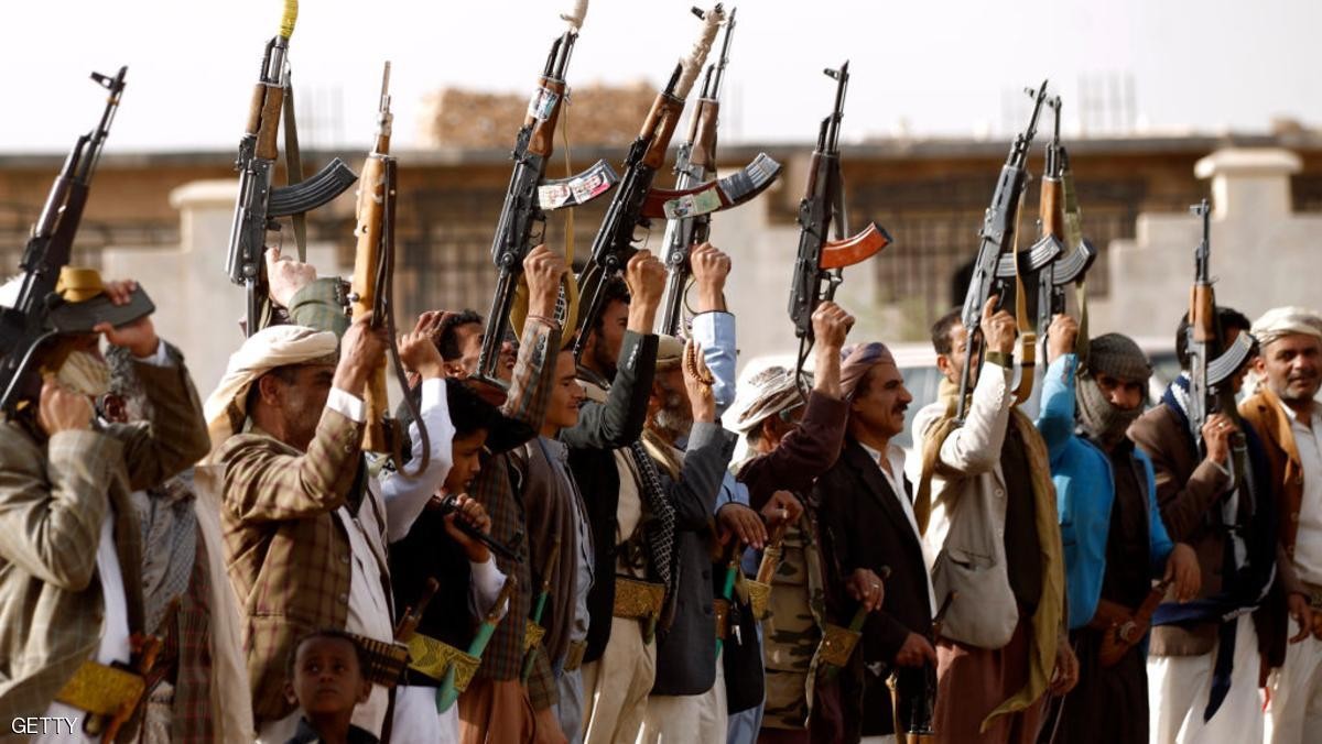  المليشيات تطمس هوية الجيش اليمني باللون الطائفي