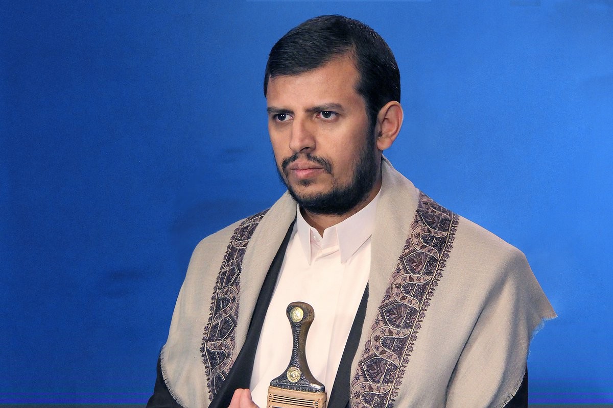 الحوثي يستدعي قادة من سلالته لاجتماع  خاص