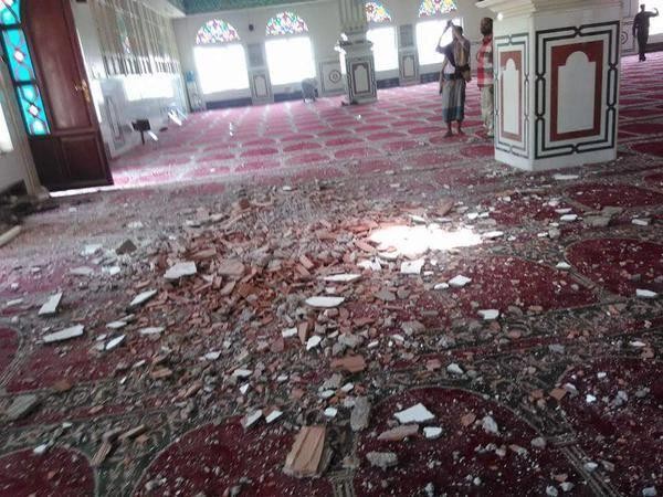 الحديدة: الحوثي ينتهك حرمة دور العبادة في الحديدة.. تفخيخ مسجد وتدمير مأذنته بالكامل