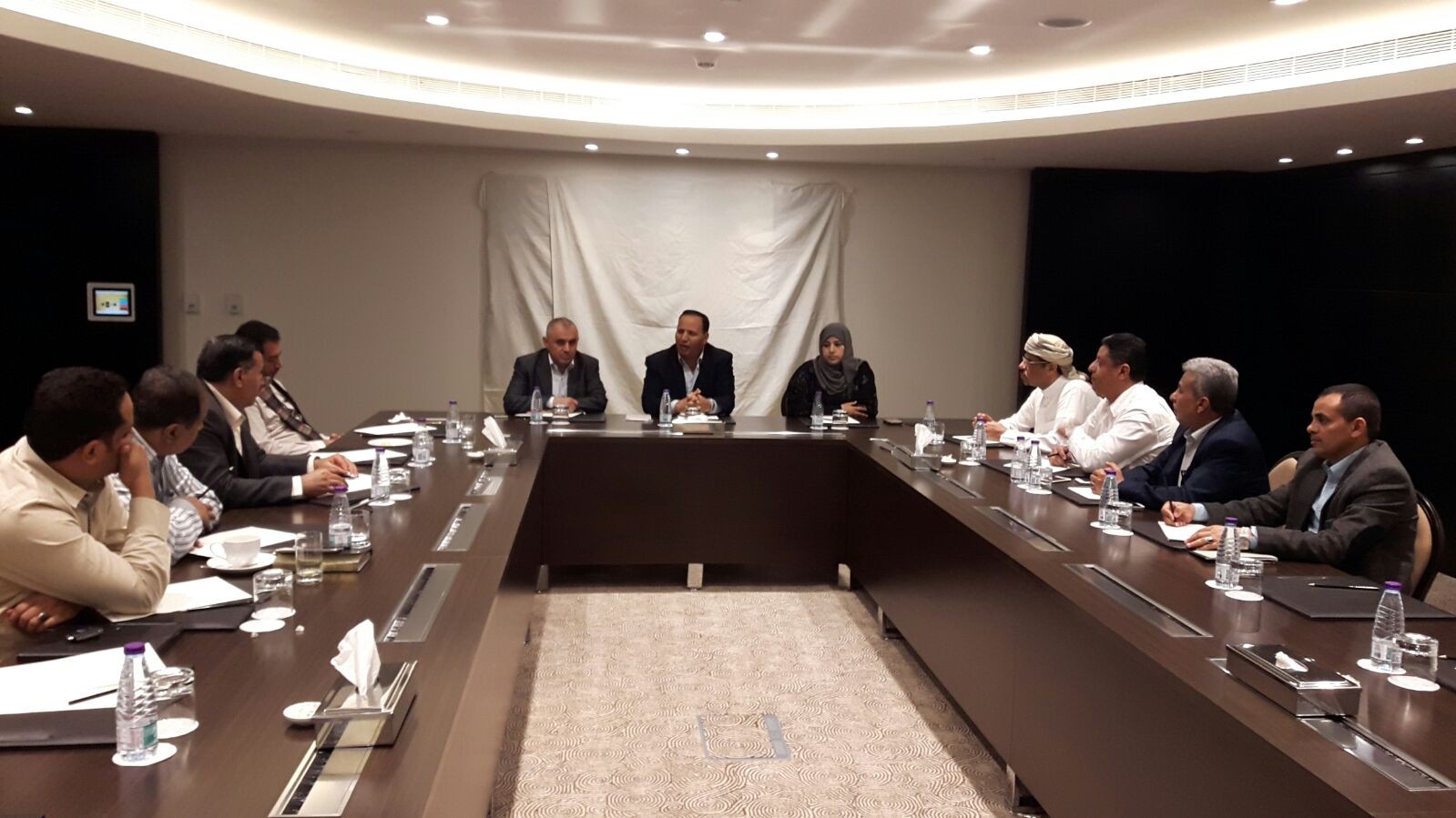 حزب العدالة والبناء يعقد اجتماع استثنائي في الرياض