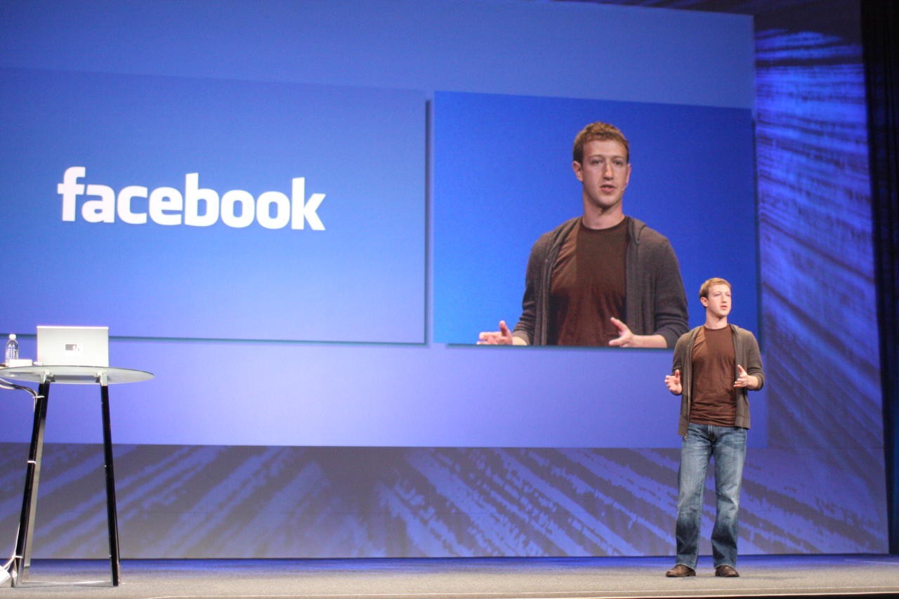 فيسبوك متهم بالانحياز ضد المحافظين بأمريكا