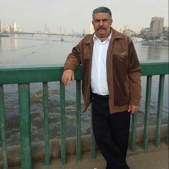 احتجاز جواز سفر وكيل محافظة الحديدة " العزعزي " بالمطار 