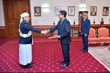 السفير العشبي يقدم أوراق اعتماده للرئيس المالديفي