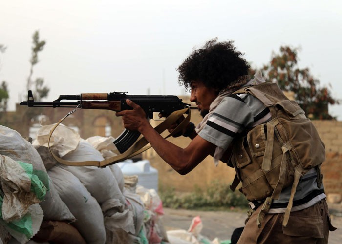مقتل 40 حوثياً والسيطرة على مخازن أسلحة في نهم .. تكتيك مدروس لاقتحام صنعاء