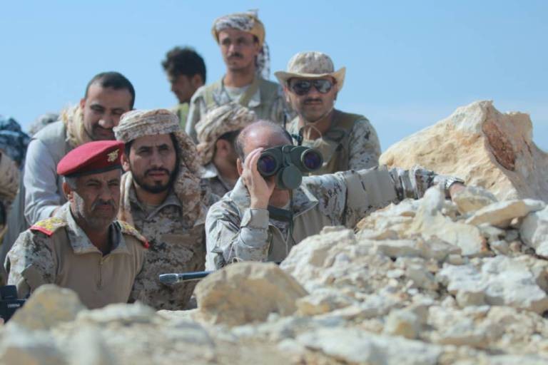 صحيفة اماراتية تؤكد (الجيش اليمني يقر خطة تطويق العاصمة صنعاء)
