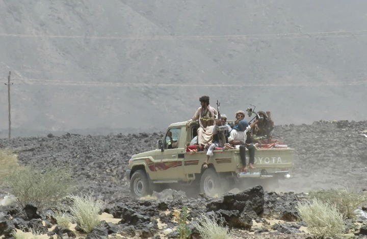 الجيش الوطني يصدر قرار بمنع حمل الهواتف في جبهة صرواح