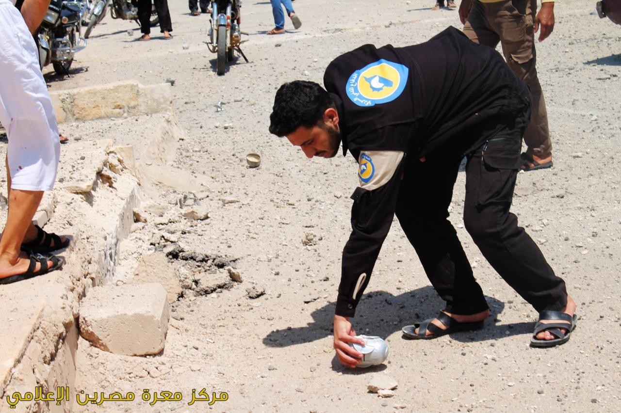 11 قتيلاً بينهم نساء وأطفال في غارات لنظام الأسد على إدلب