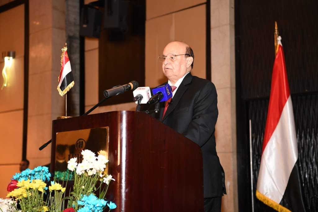 شاهد التفاصيل الكاملة للقاء الرئيس هادي بالقيادات المؤتمرية في العاصمة المصرية القاهرة