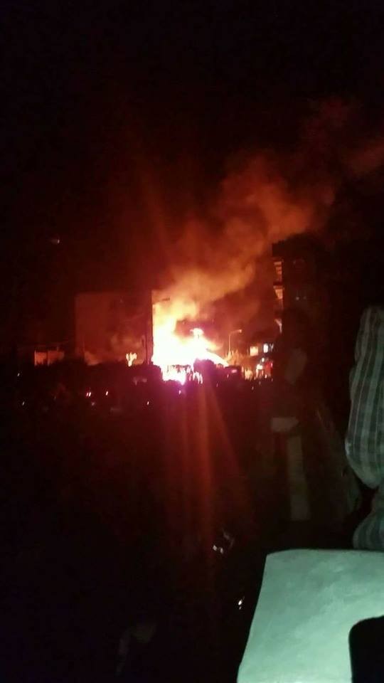 نشوب حريق هائل في العاصمة صنعاء والسنة اللهب تتمدد جوار مقر الشرطة العسكرية
