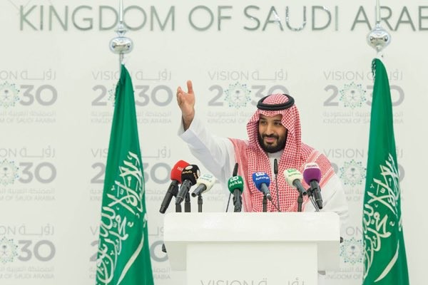 دعوات يمنية للقيادة السعودية لإنقاذ الاقتصاد