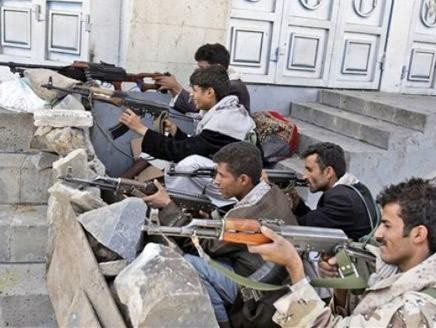 اشتباكات مسلحة في العاصمة صنعاء وأنصار الأحمر يشاركون فيها