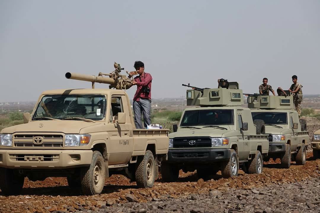 قوات الجيش تُسيطر على جبل الشبكة  وتقطع طُرق إمداد الميليشيات بين حرض وصعدة