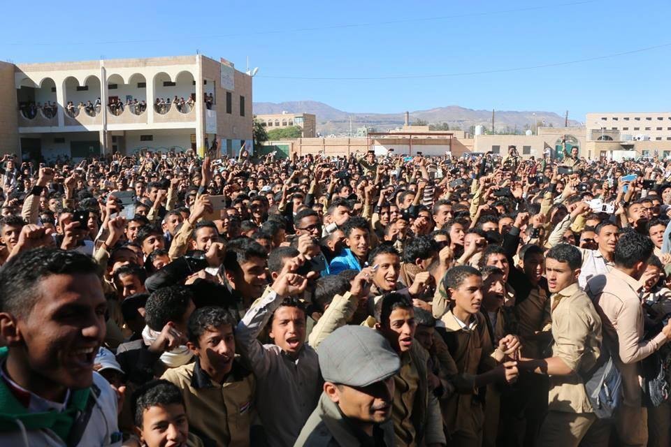 متحوث يسجن مدير مكتب التربية في صنعاء والآخر يوجه باغلاق مدارس الامانة
