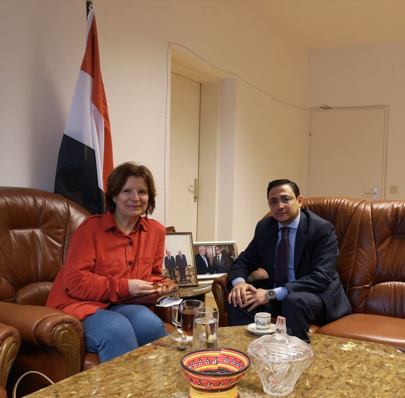 السفير اليمني في النمسا يستعرض تطورات الوضع الانساني في اليمن