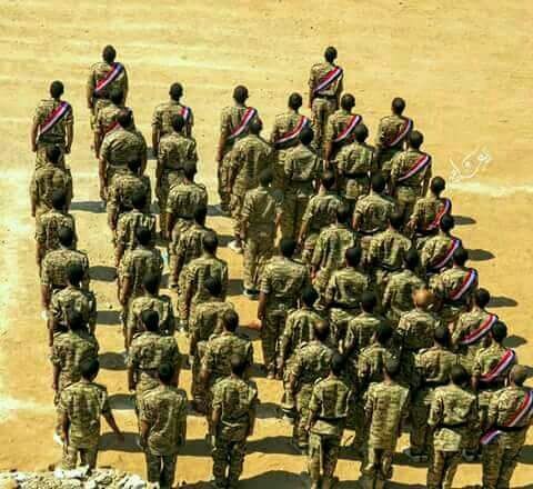 اللواء الخامس حرس رئاسي يدشن عامه التدريبي الجديد برعاية الرئيس هادي