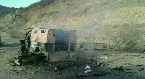 عتمة تبتلع الحوثيين في ذمار والقتلى اليوم بالعشرات، إحراق أطقم واغتنام أخرى والقبض على مجموعة من الأسرى وغنائم من السلاح!