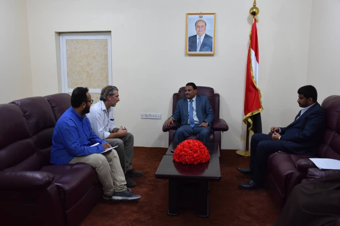 وزير النقل يناقش مع منظمة أطباء بلاحدود أنشطتها في اليمن 