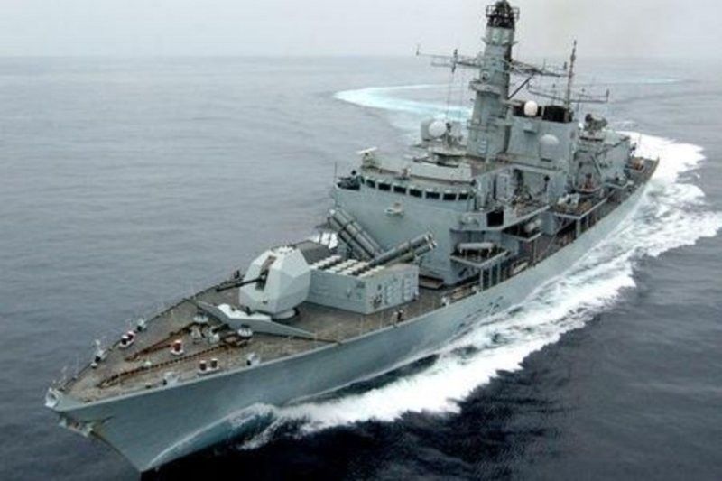 لندن تؤكد أن السفينة الحربية "كنت" في الخليج لضمان حرية الملاحة