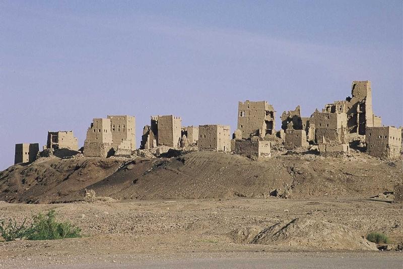 تقرير يوثق عبث وتدمير الحوثيين لأقدم مدن اليمن التاريخية والاثرية