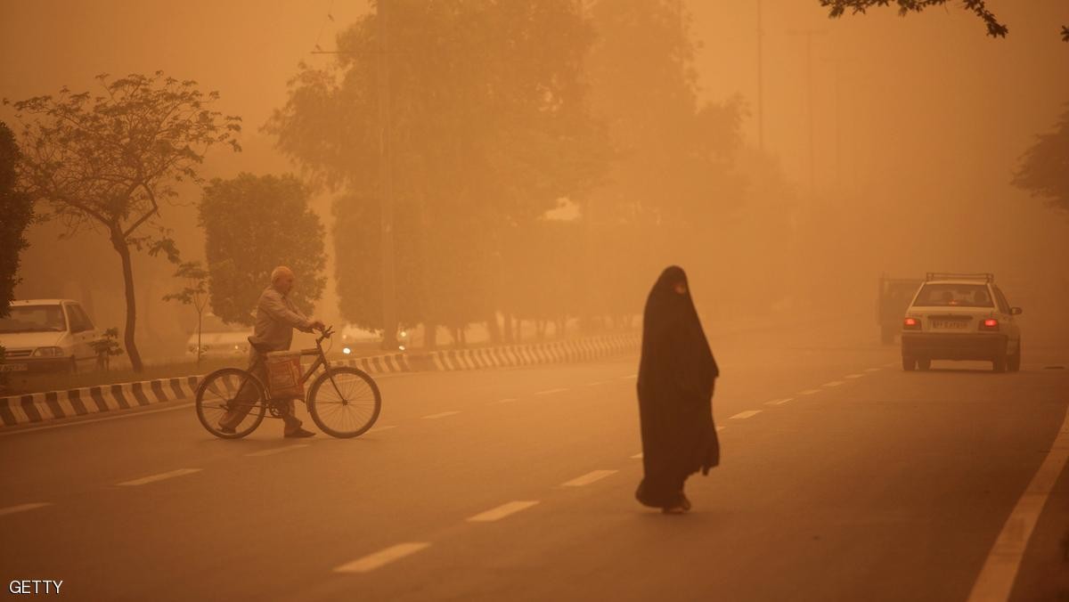 ايران تغلق المدارس الابتدائية في العاصمة بسبب خلل بيئي