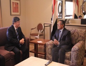  بن دغر يناقش مع مسئول كوري التحركات الدولية من أجل السلام في اليمن