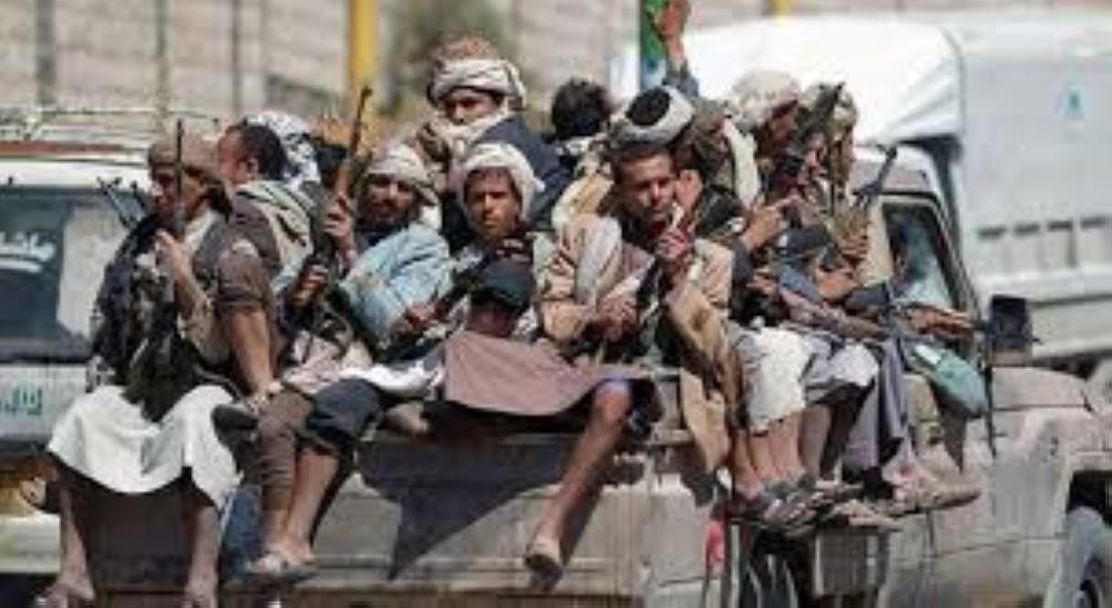 مليشيا الحوثي تعتدي على نازحي الحديدة في صنعاء