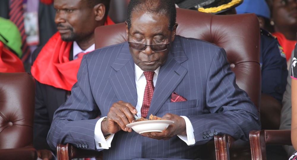 موغابي في مواجهة حزبه ومخير بين التنحي أو الاقالة