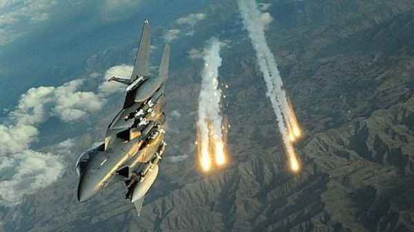 الطيران الحربي يدمر منصة اطلاق صواريخ حوثية بصنعاء