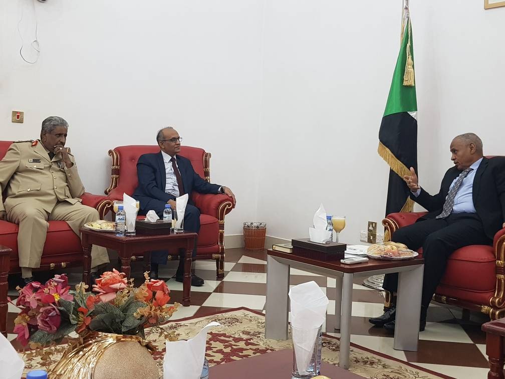 المدواي يلتقي وزير داخلية السودان