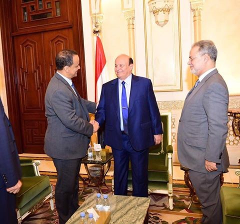عاجل/ لقاء يجري الآن في الرياض بين الرئيس هادي وولد الشيخ "صورة"