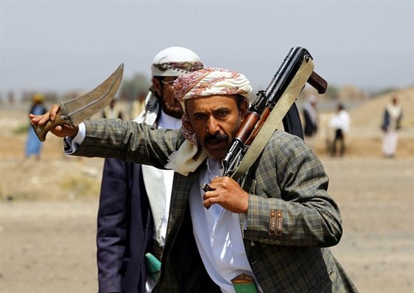 المليشيات تكافئ قياداتها بأراضي الدولة في صنعاء