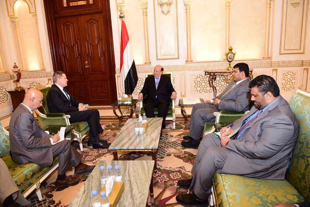 الرئيس يلتقي السفير تولر في الرياض