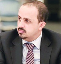 وزير الإعلام ينفي صحة الأنباء عن الإفراج عن أبناء صالح وأقاربه