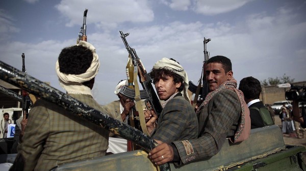 مقتل عدد من مليشيا الحوثي بغارة جوية للتحالف بالحديدة