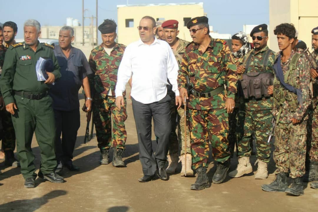 الميسري يطلع على إعادة تأهيل معسكر قوات الأمن الخاصة بعدن
