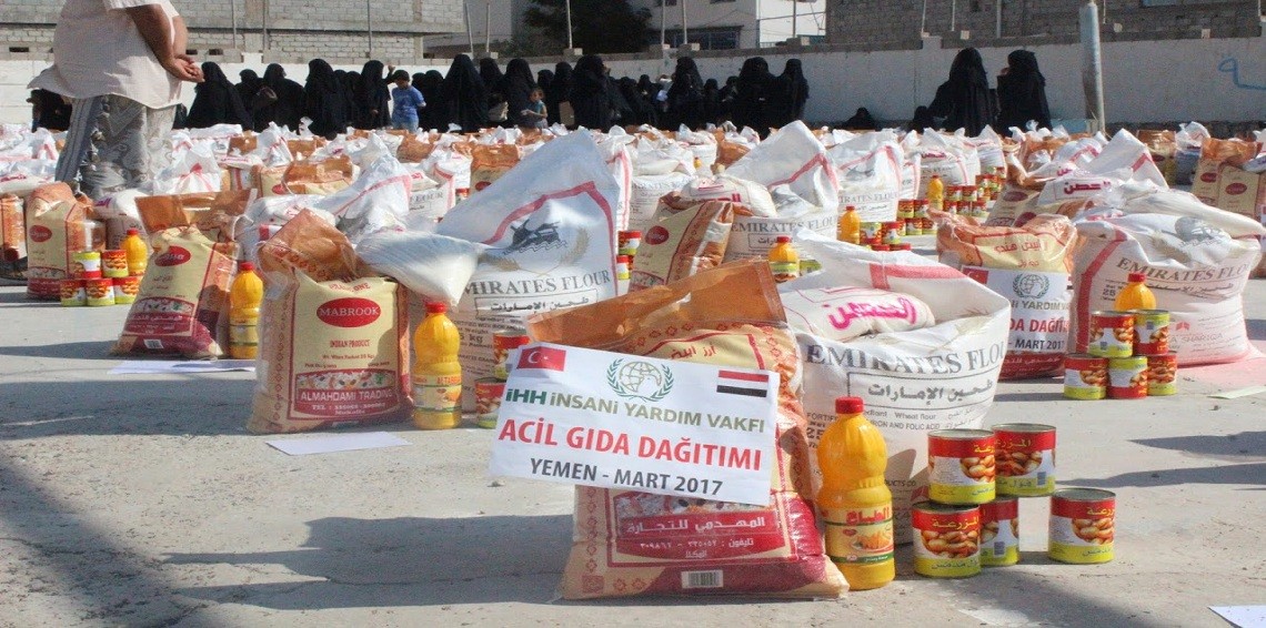 تركيا: سنفتح تحقيق بشأن المواد الاغاثية التالفة التي أرسلت الى اليمن