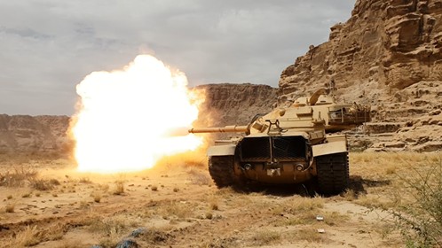مدفعية الجيش تدك مواقع المليشيا في رازح صعدة