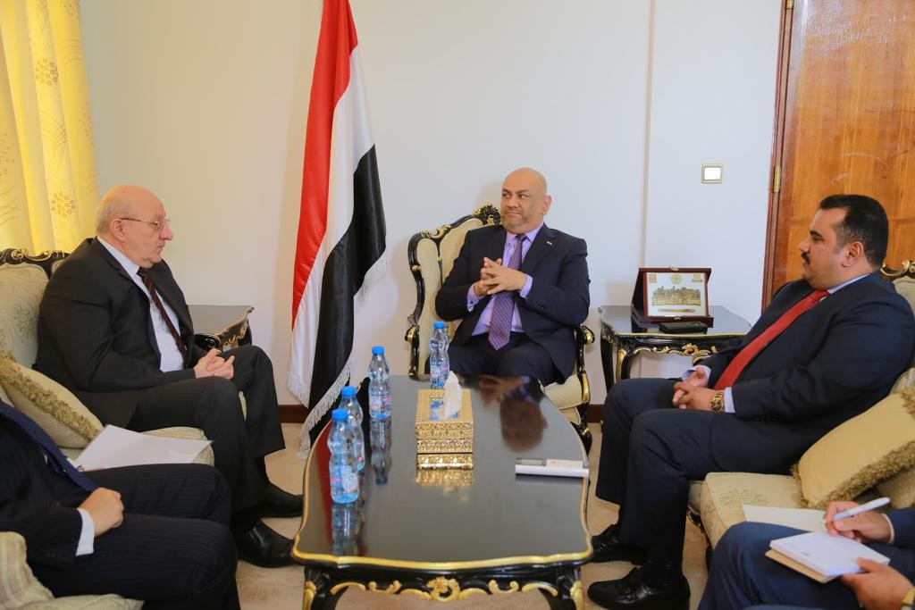 لقاء يجمع اليماني مع السفير المصري لبحث أوجه التعاون المشترك