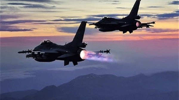 مقاتلات التحالف العربي تواصل القصف الجوي على  مواقع المليشيات بتعز