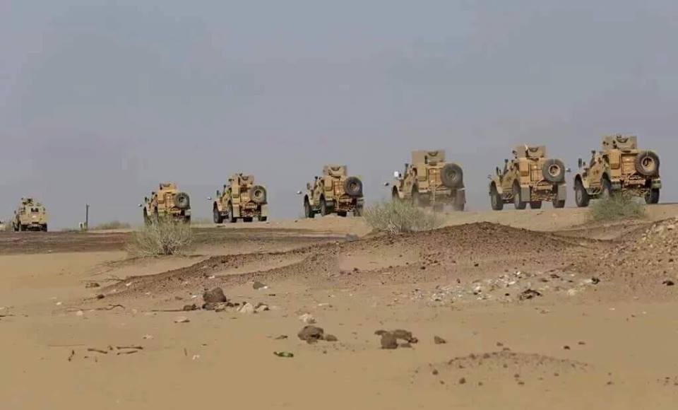عاجل/ الجيش يقترب من اسقاط مديرية الصول بالكامل والتحالف يواصل القصف الجوي